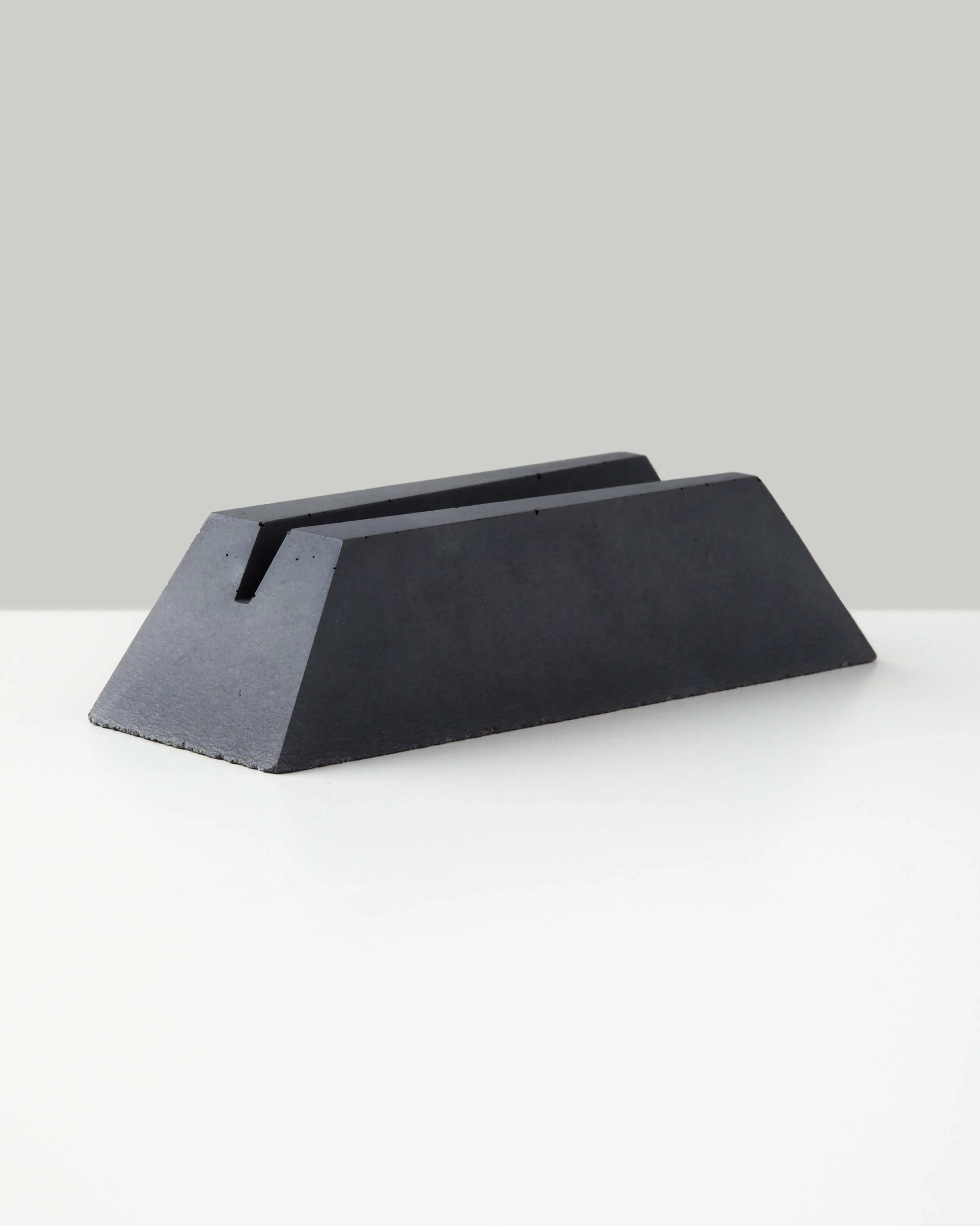 Desk Knife Plinth - Image 3