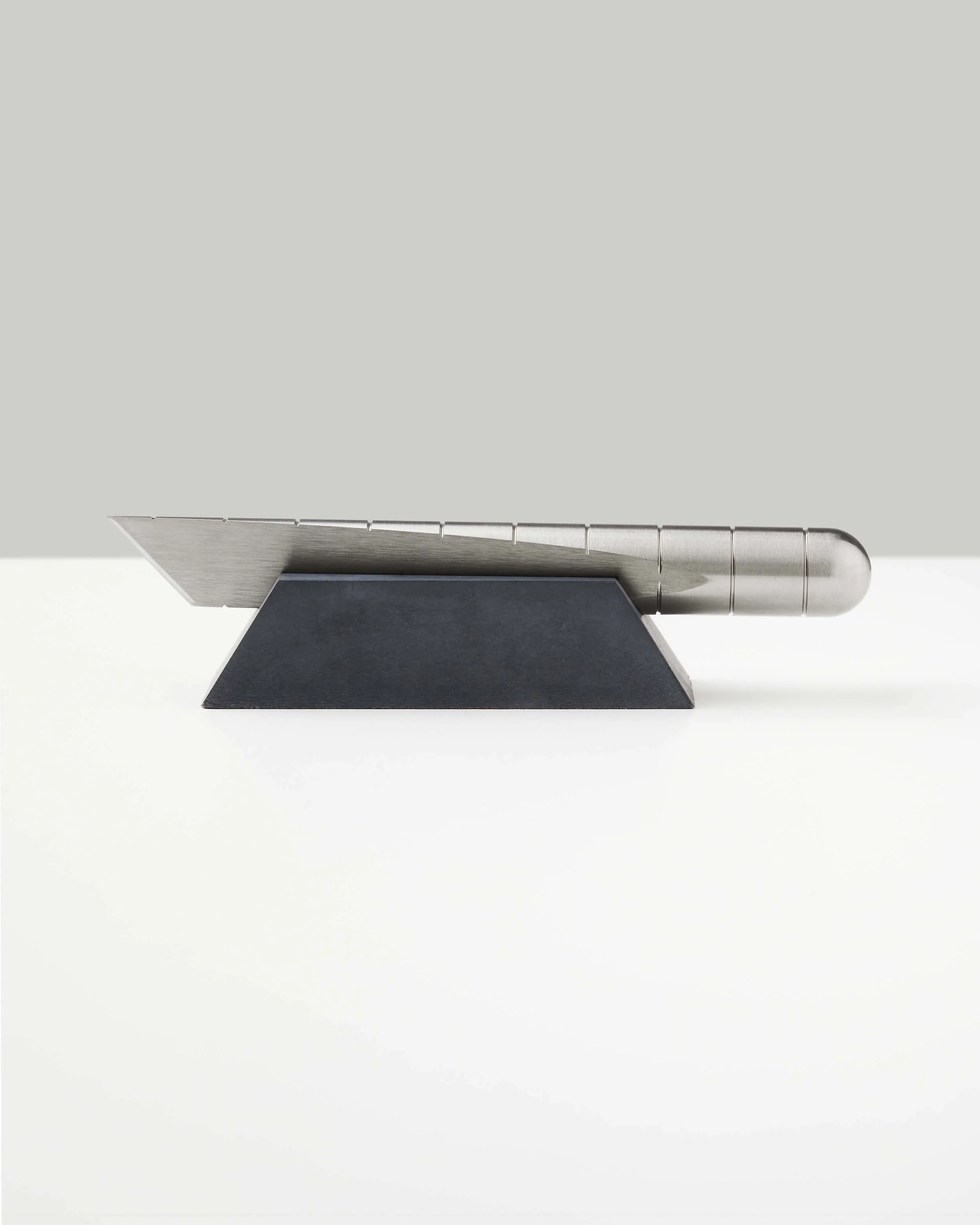 Desk Knife Plinth - Image 5