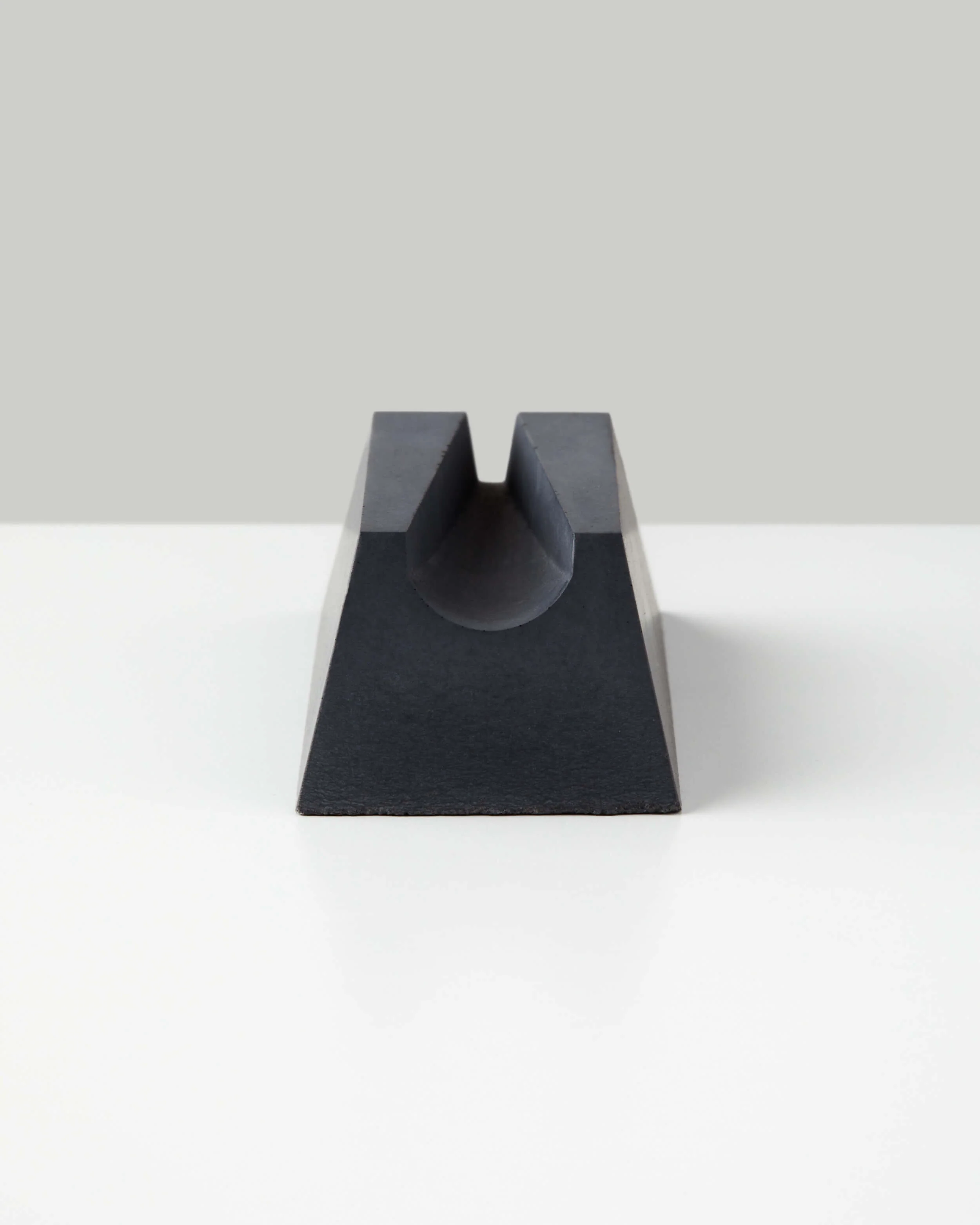 Desk Knife Plinth - Image 6