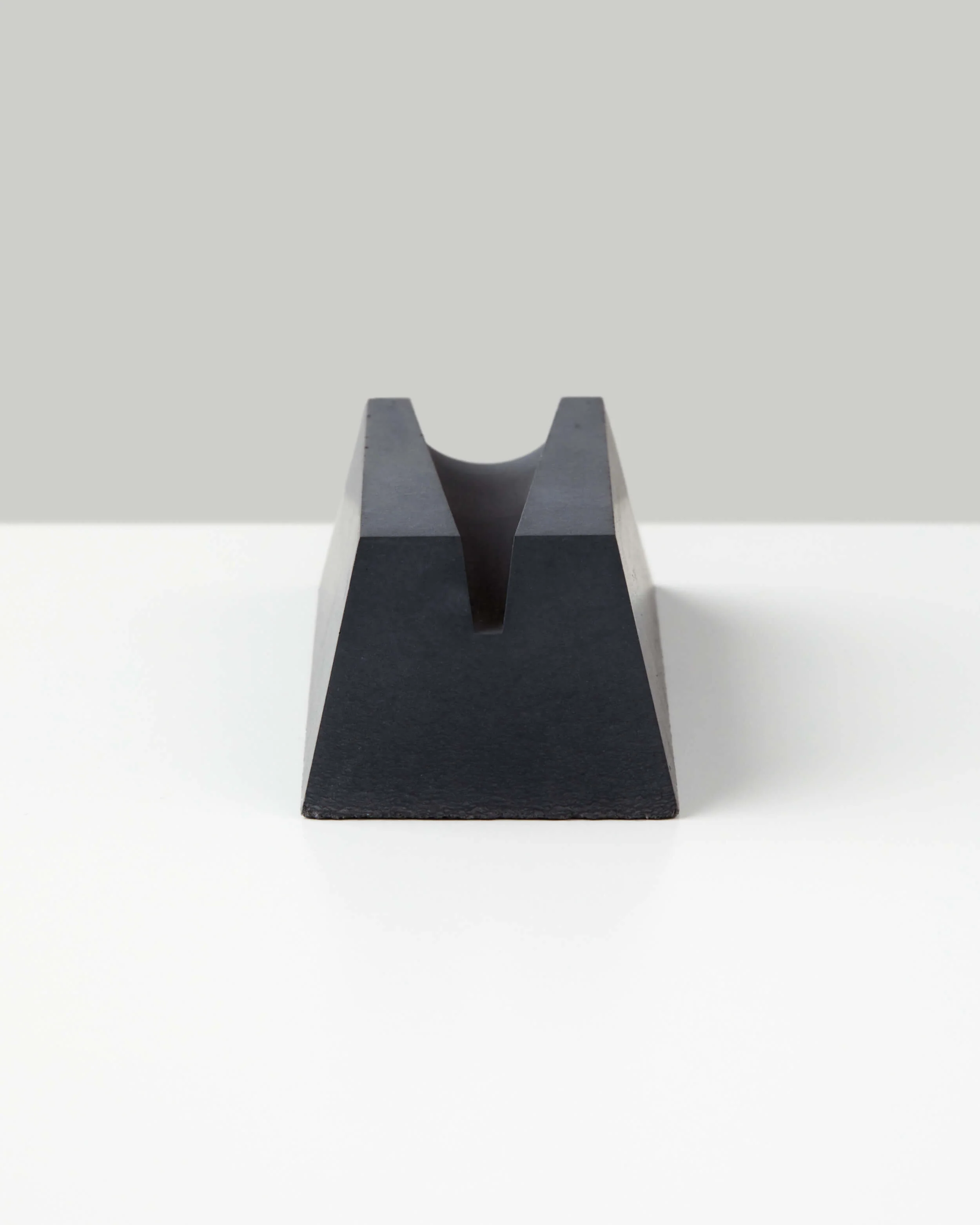 Desk Knife Plinth - Image 7
